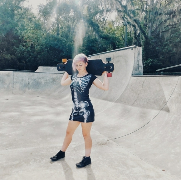 💀 Skeleton Dress 💀HALFWAY TO HALLOWEEN SALE! - Picture 7 of 13